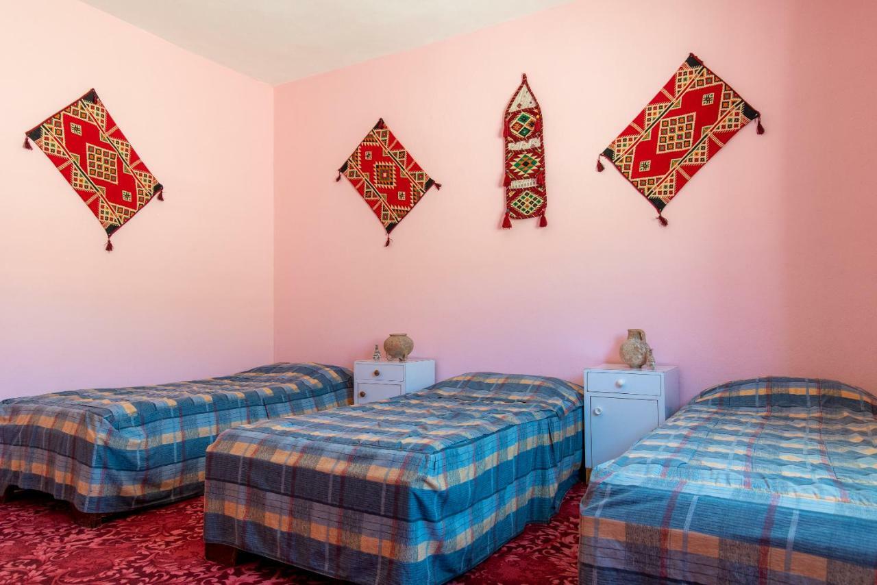 Bedouin Pink Ecohouse Bed and Breakfast Wadi Musa Buitenkant foto