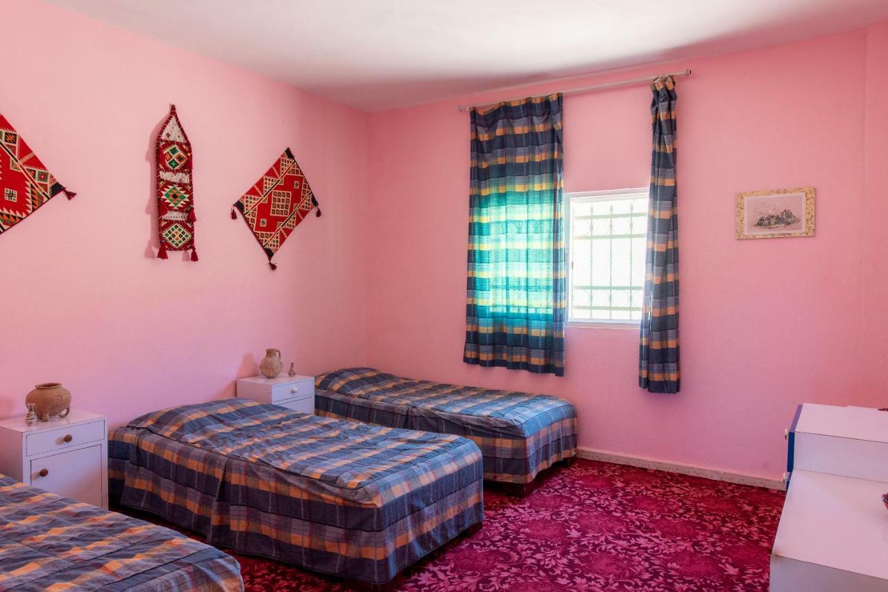 Bedouin Pink Ecohouse Bed and Breakfast Wadi Musa Buitenkant foto